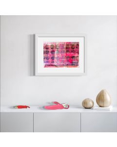 Martina en fucsia - Alternate View